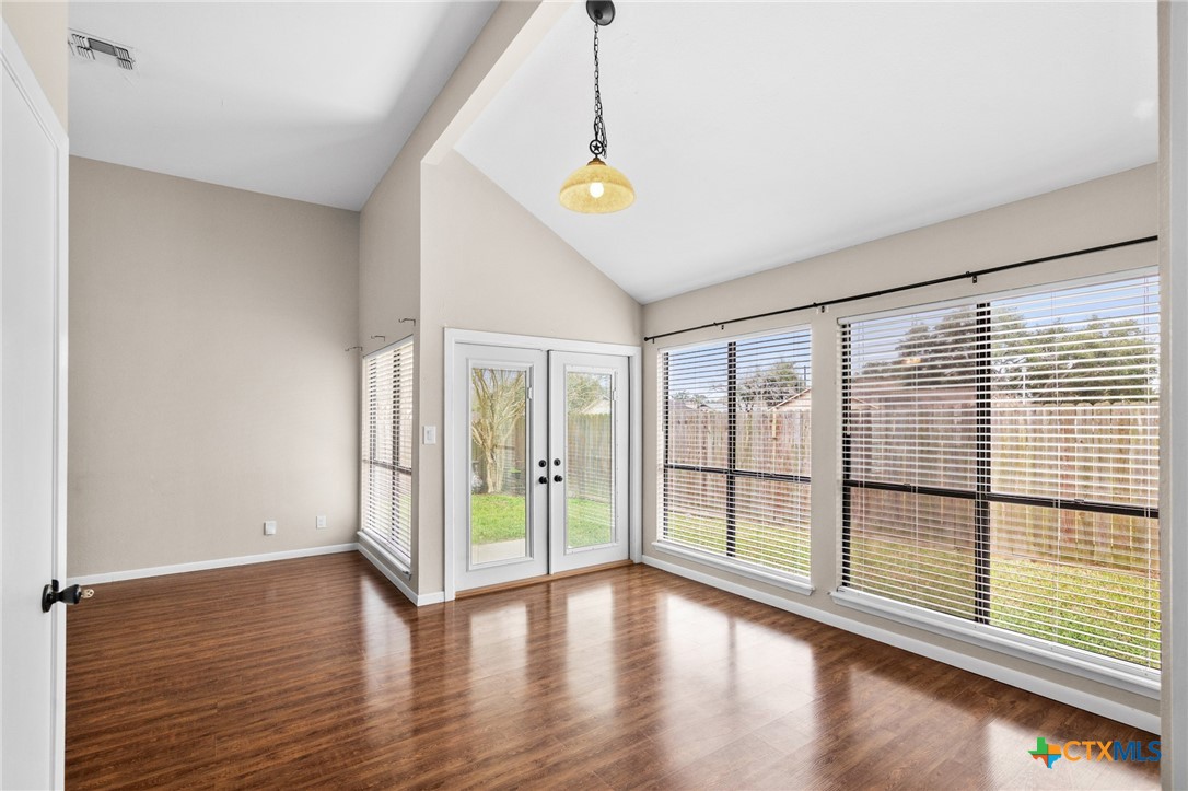 201 Amhurst Street Property Photo 5