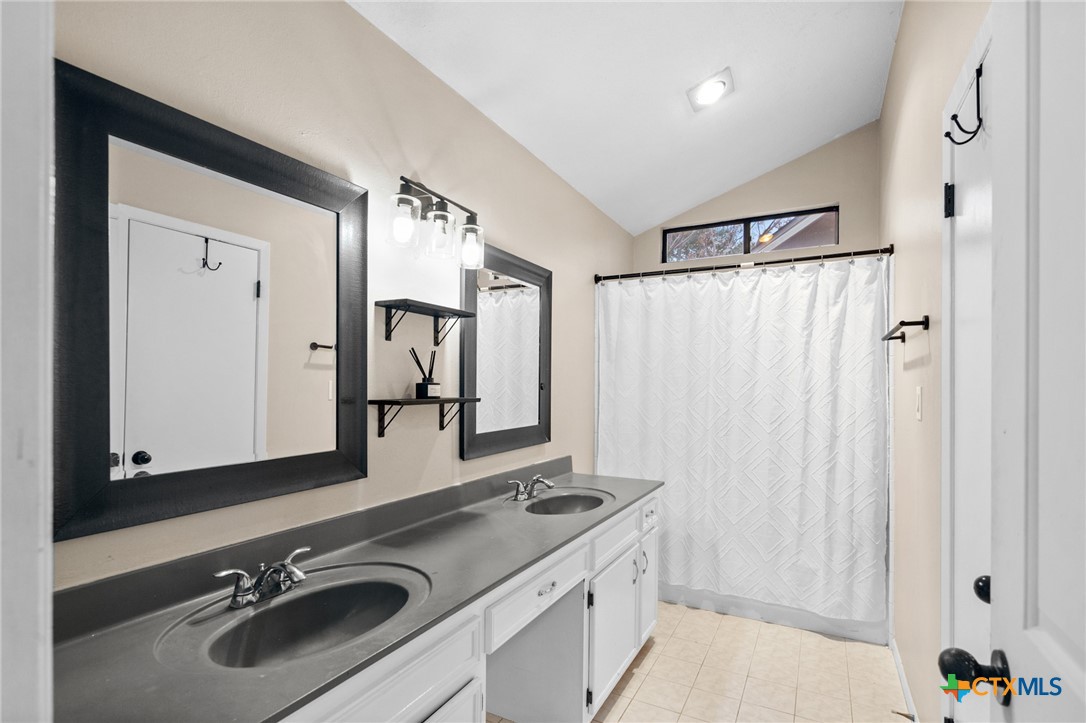 201 Amhurst Street Property Photo 15