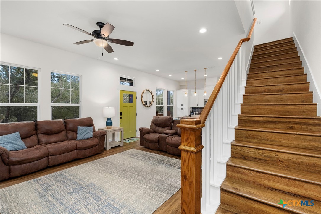 578 Firefly Drive Property Photo 23