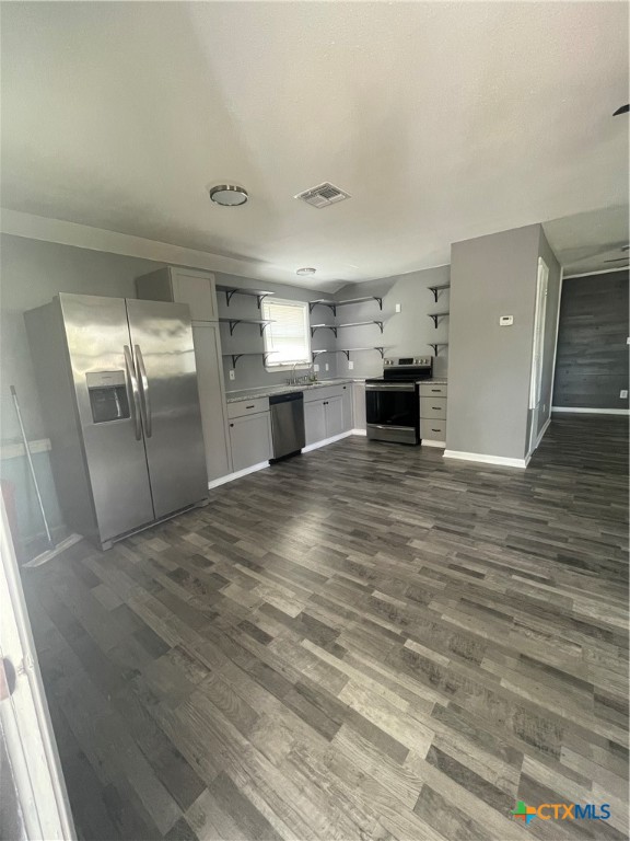 700 & 708 3rd Street Property Photo 10