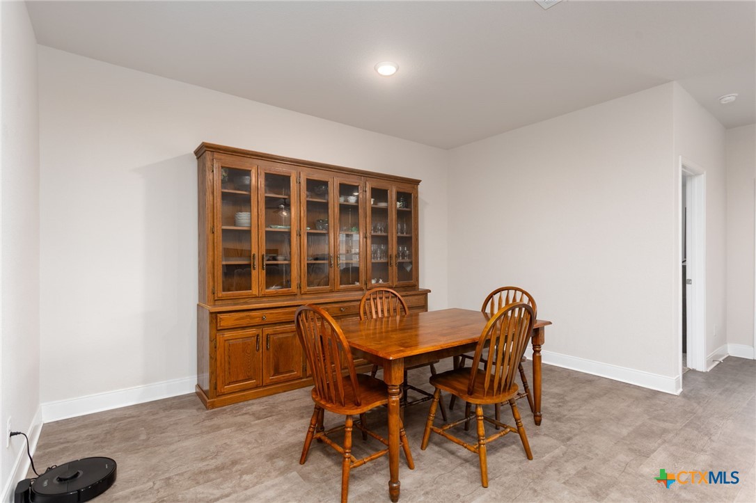 1441 Parkwood Property Photo 10