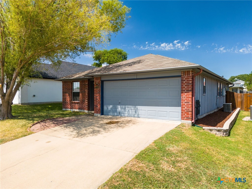 2705 Blackburn Drive Property Photo 1