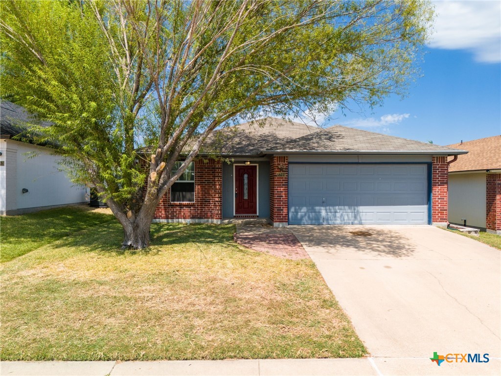 2705 Blackburn Drive Property Photo 2