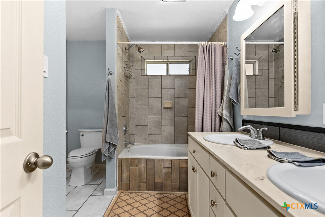 2705 Blackburn Drive Property Photo 17