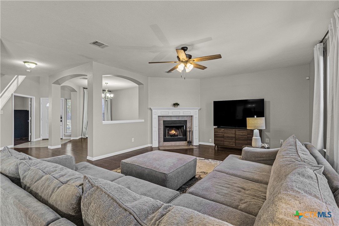 6205 Bridgewood Drive Property Photo 3