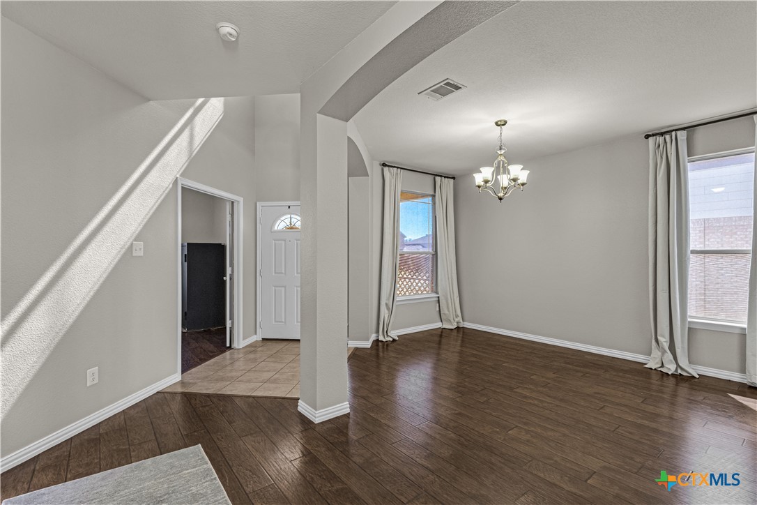 6205 Bridgewood Drive Property Photo 7