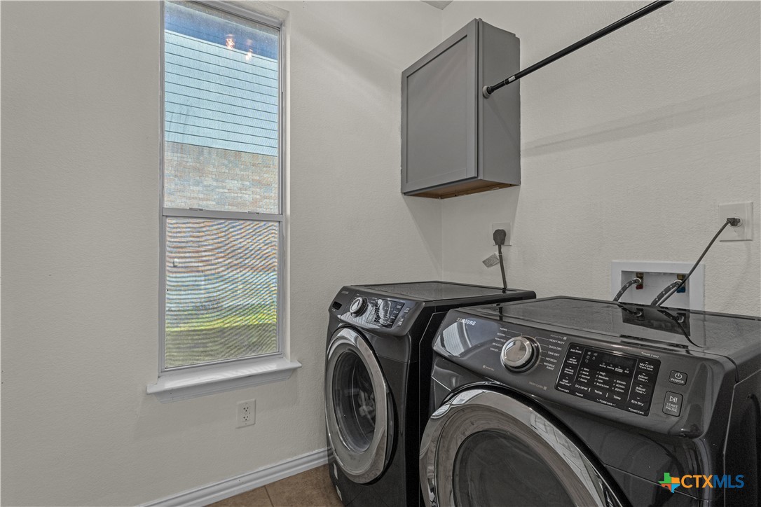 6205 Bridgewood Drive Property Photo 13