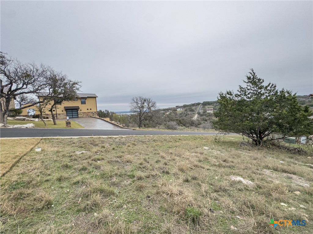 713 Fallow Property Photo 8