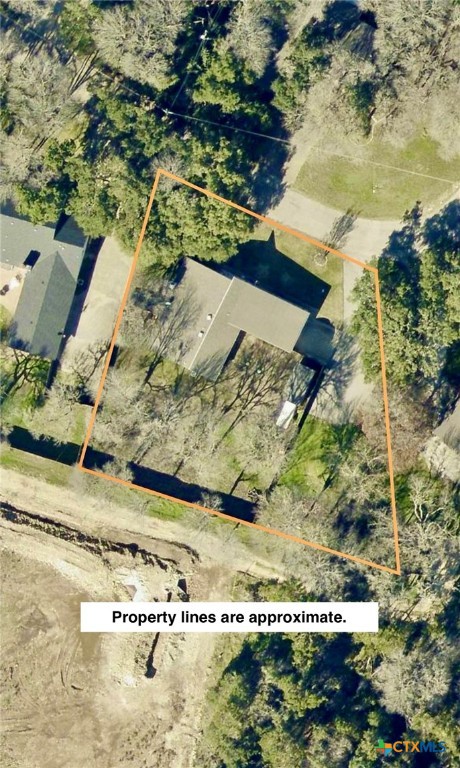 1909 Indian Trail Property Photo 3