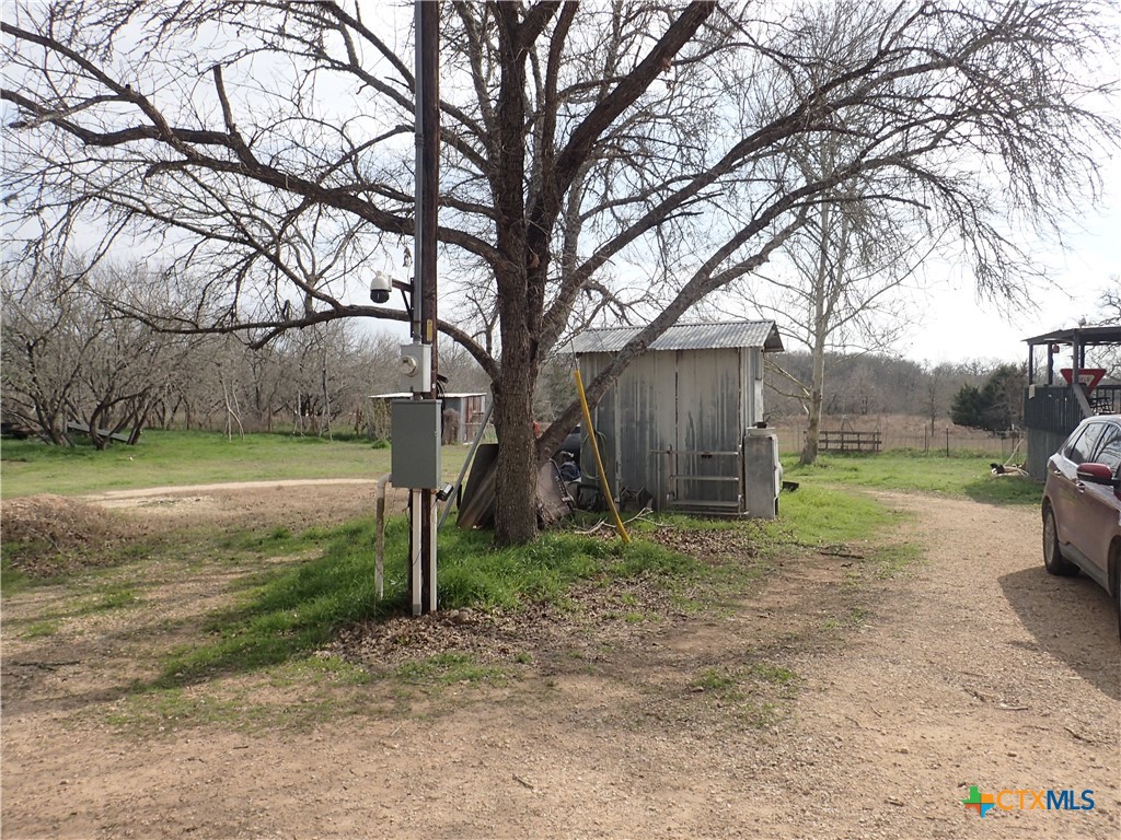 336 Boulder Lane Property Photo 4