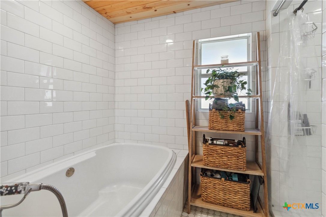 165 Mari B Drive Property Photo 25
