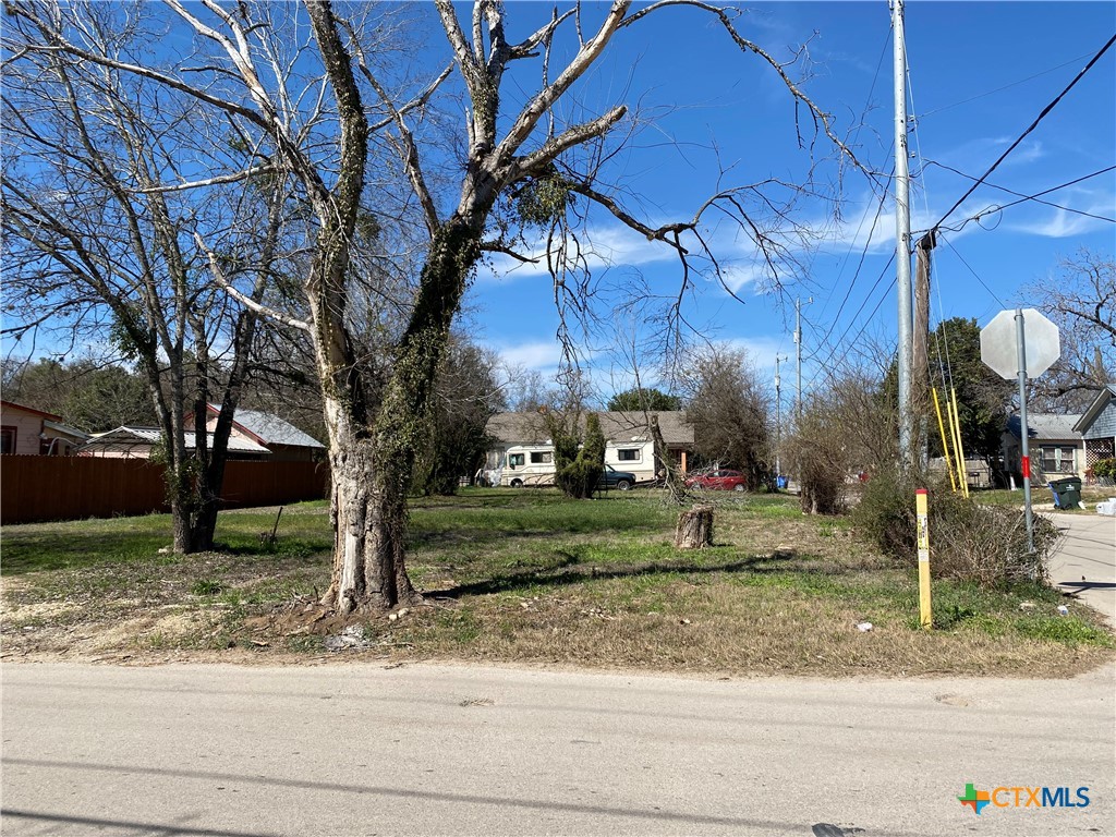 402 W Ireland Street Property Photo 1