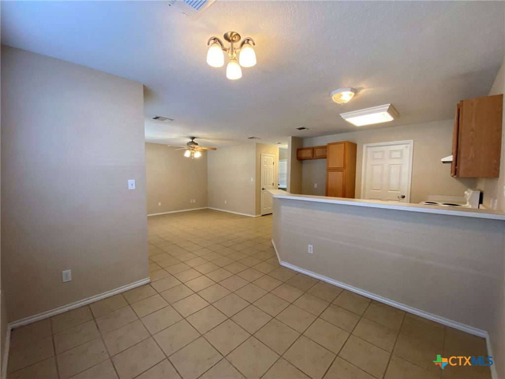 3012 Green Mountain Drive Property Photo 7