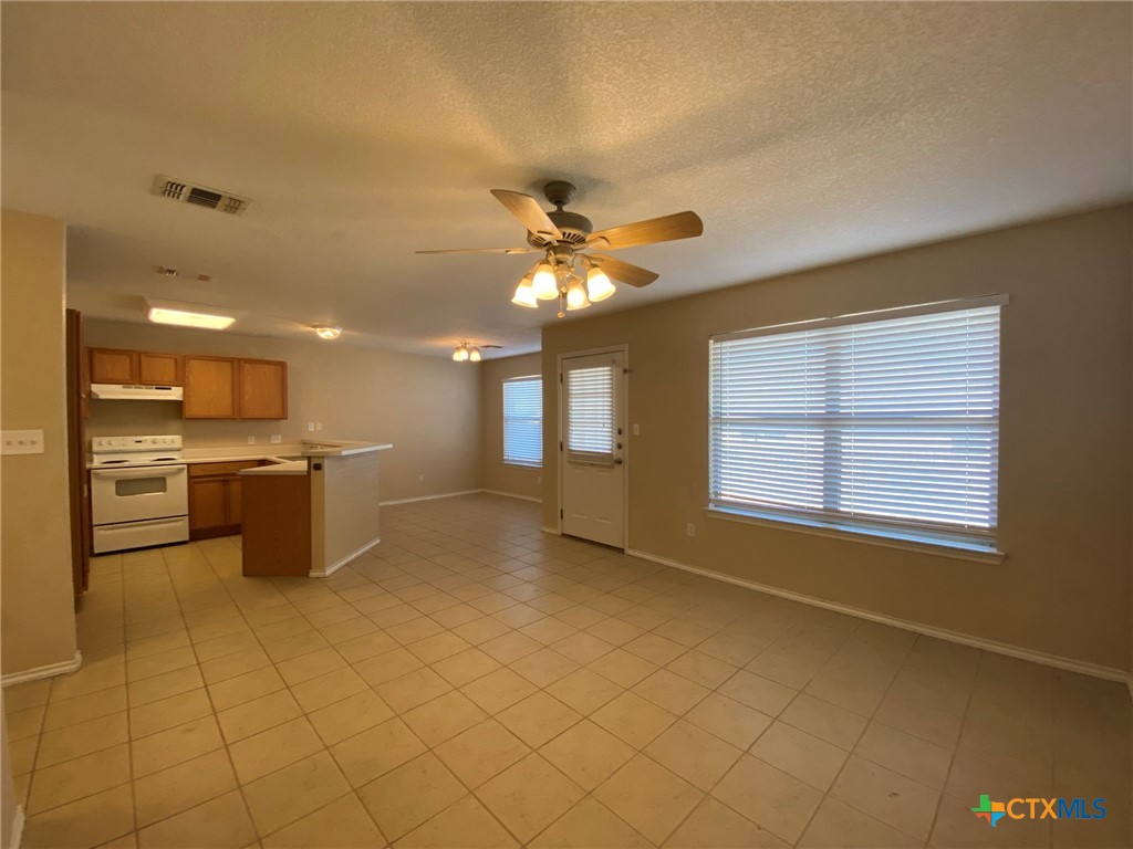 3012 Green Mountain Drive Property Photo 10
