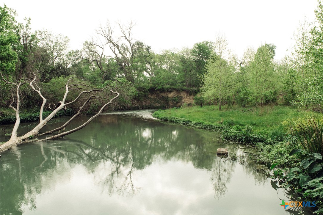 1061 Martindale Falls Road Property Photo 4