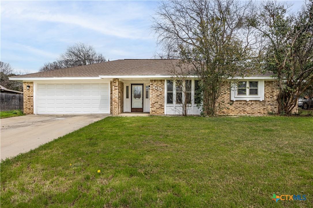 205 Redwood Circle Property Photo
