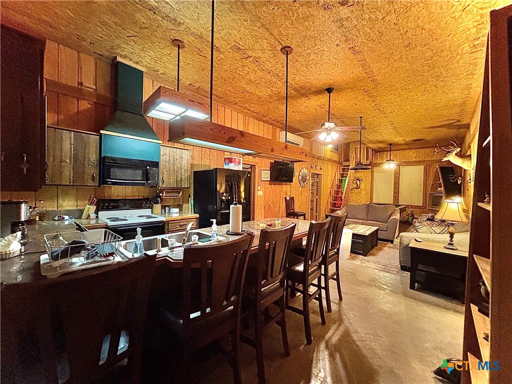 3053 W Monroe Avenue Property Photo 7