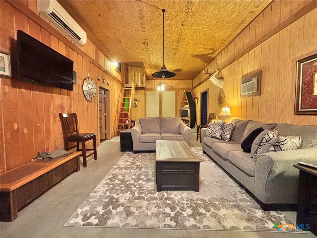 3053 W Monroe Avenue Property Photo 10