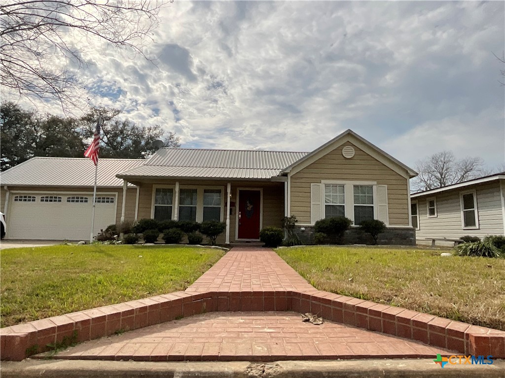 601 N Ridge Street Property Photo