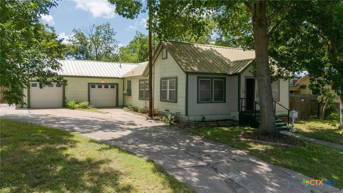 1306 Alexander Street Property Photo 1