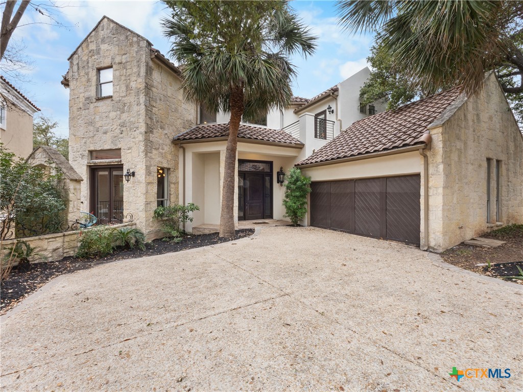 25 Stratton Lane Property Photo