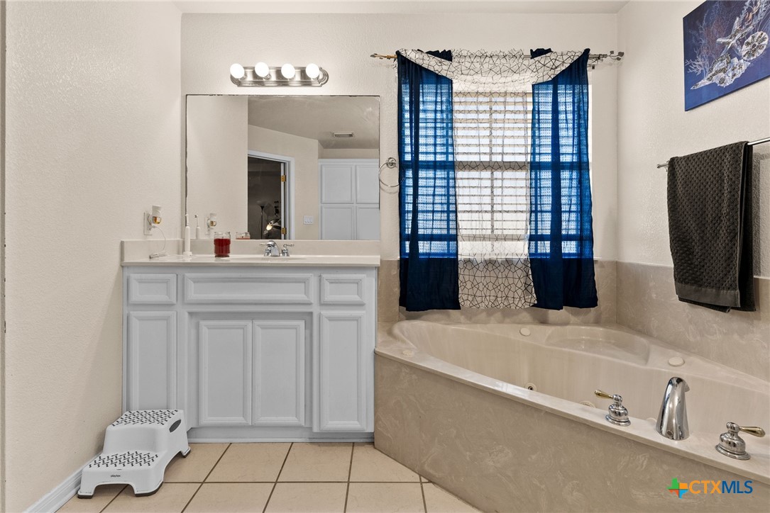 4201 Capri Drive Property Photo 16