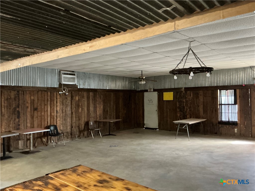 204 E Central Avenue Property Photo 9