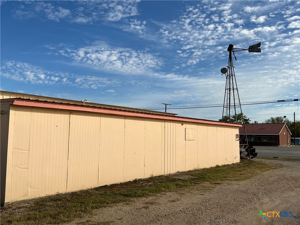204 E Central Avenue Property Photo 12