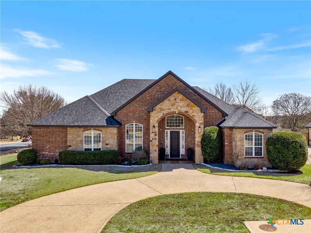 4001 Lazy Brook Drive Property Photo 1