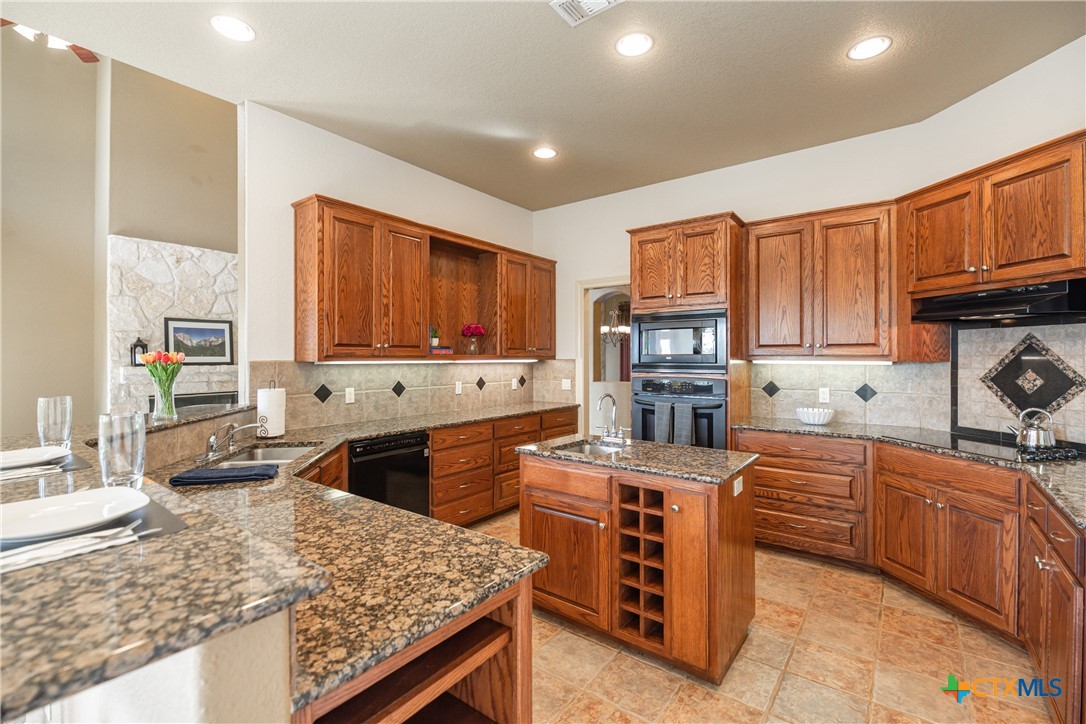 451 Winding View Property Photo 4