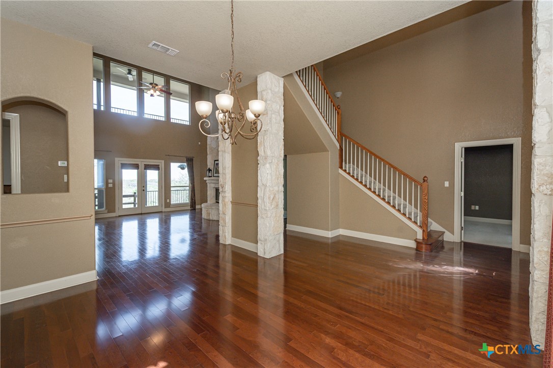 451 Winding View Property Photo 10