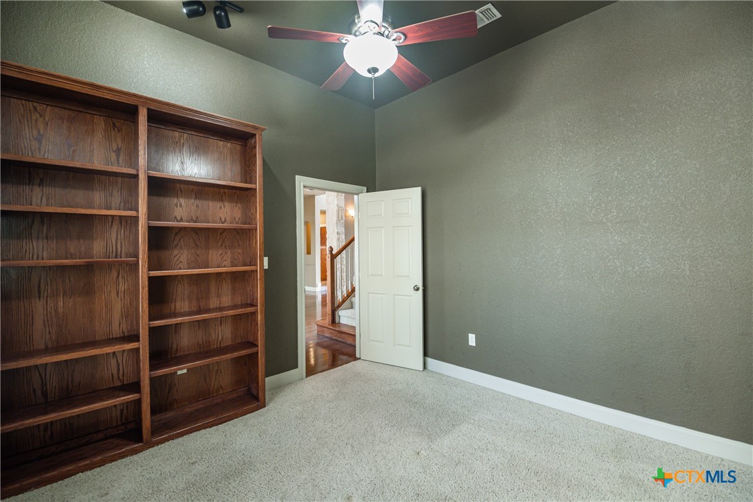 451 Winding View Property Photo 17