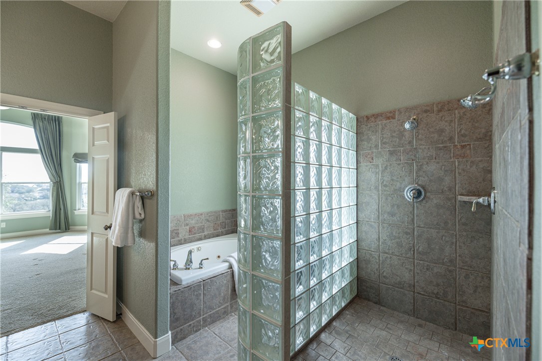 451 Winding View Property Photo 23