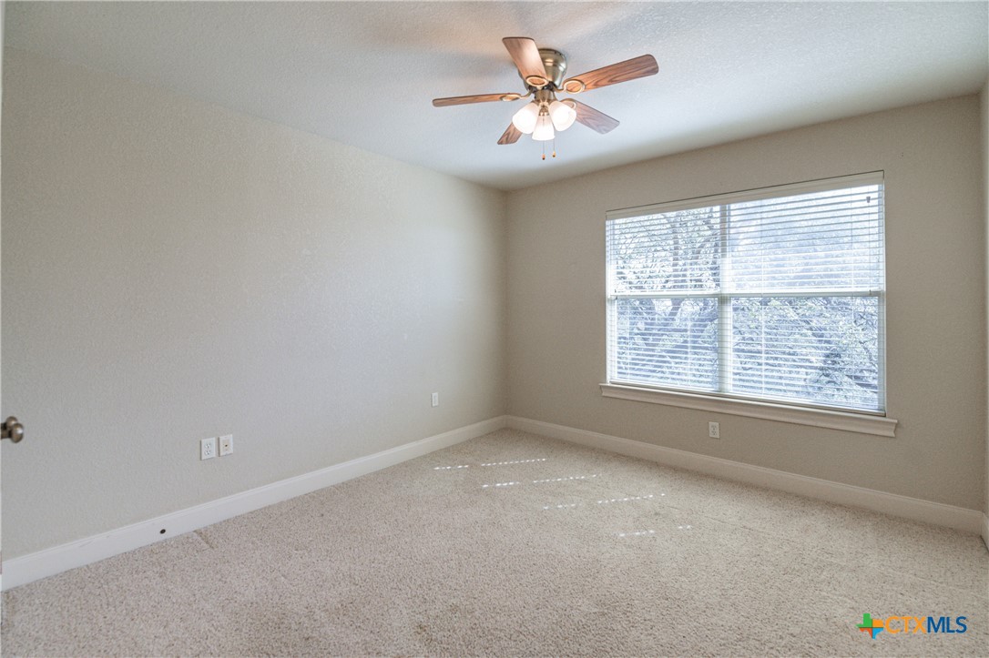 451 Winding View Property Photo 33
