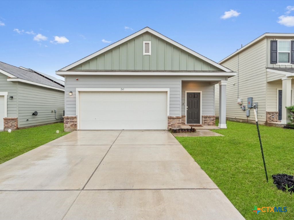 241 Rainey Drive Property Photo 2