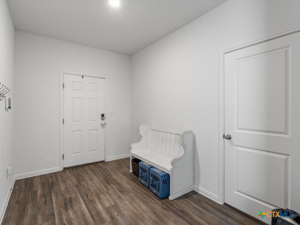 241 Rainey Drive Property Photo 4