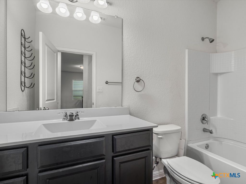 241 Rainey Drive Property Photo 7