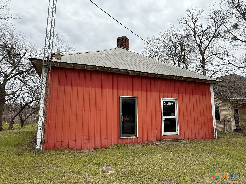 506 E Cameron Avenue Property Photo