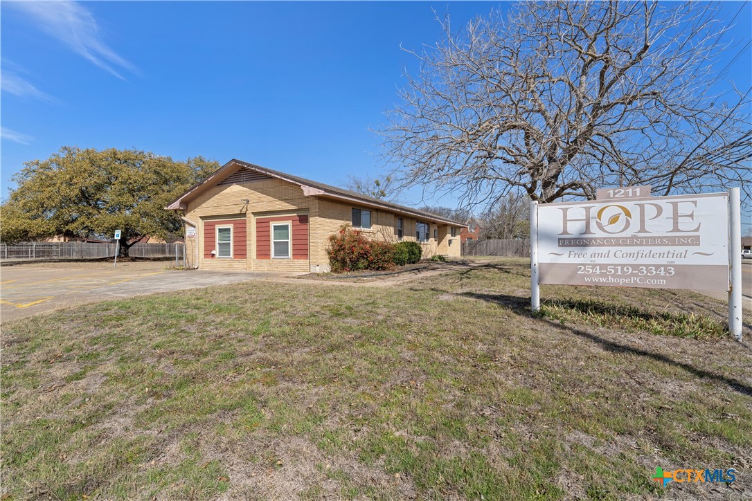 1211 Florence Road Property Photo 1