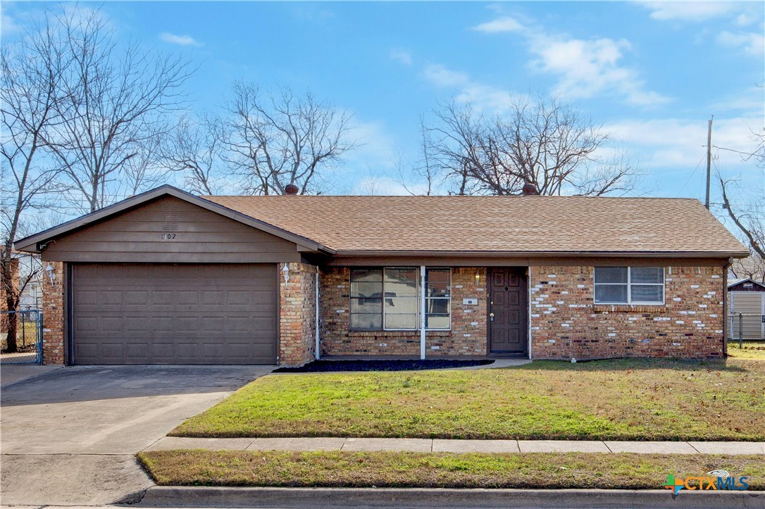 1302 Cedar Drive Property Photo 2