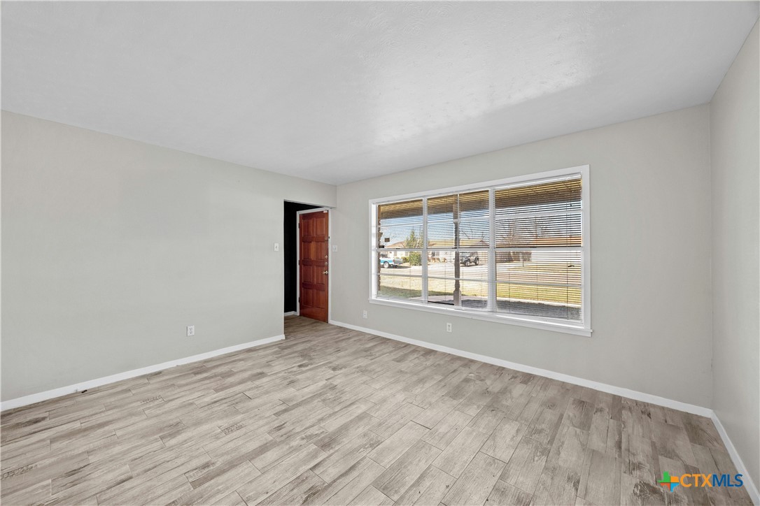 1302 Cedar Drive Property Photo 6