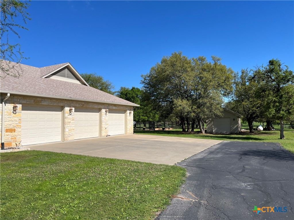 1470 Trails End Property Photo 45