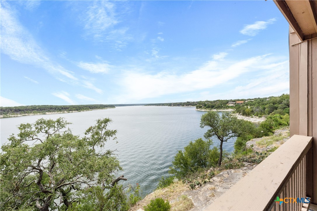 218 Cliffhouse Drive Property Photo 1