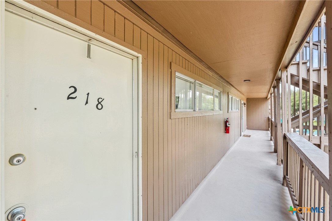 218 Cliffhouse Drive Property Photo 5