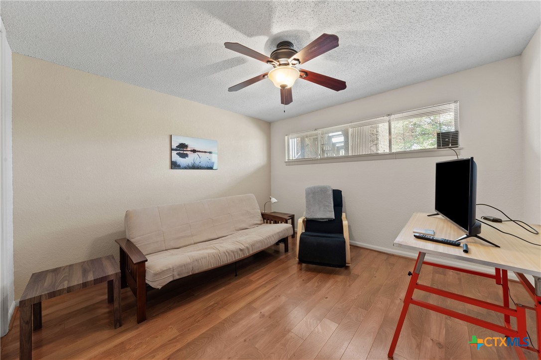 218 Cliffhouse Drive Property Photo 12