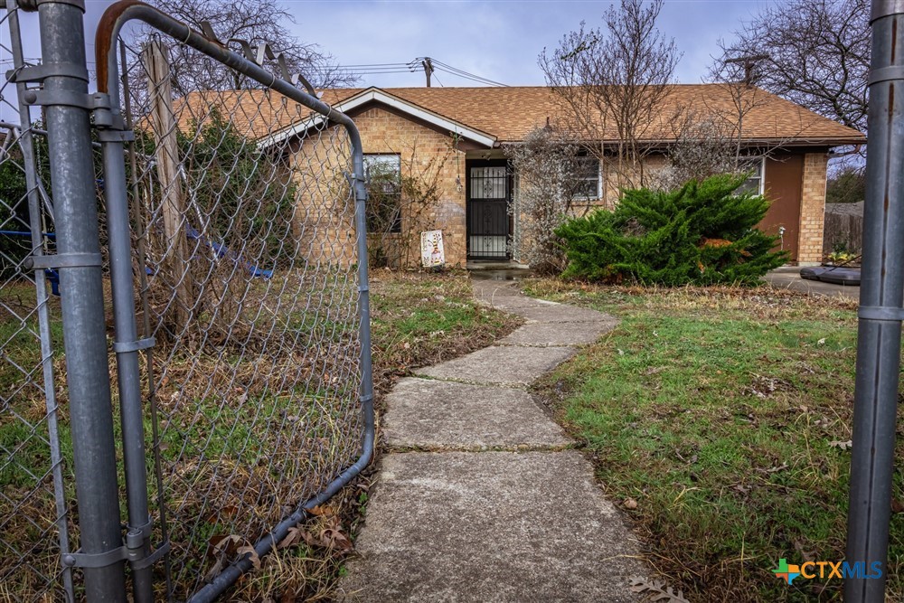 1300 Coronado Road Property Photo
