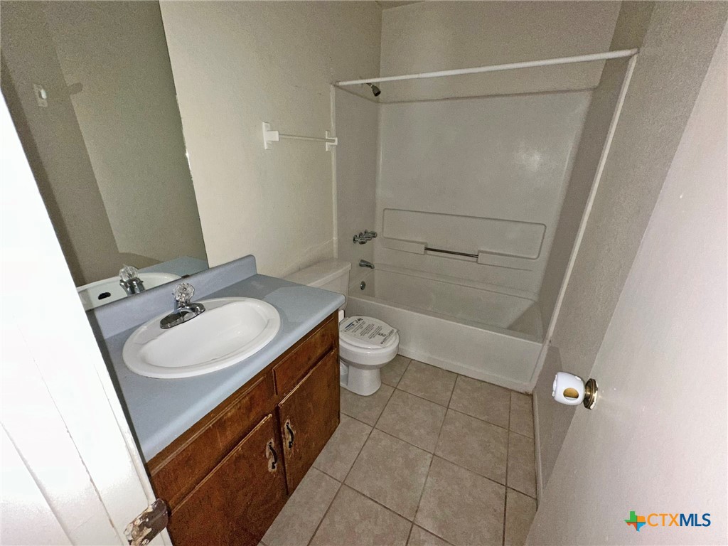 301 Erby Avenue A-d Property Photo 2