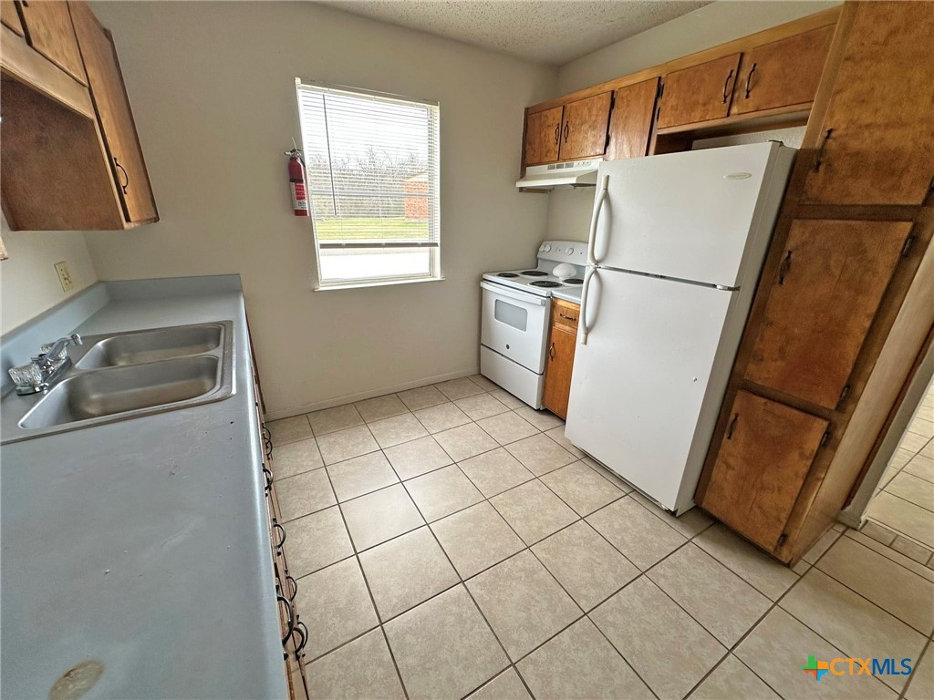 301 Erby Avenue A-d Property Photo 6