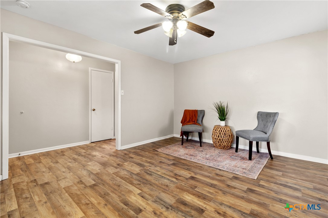 1006 San Antonio Street Property Photo 6
