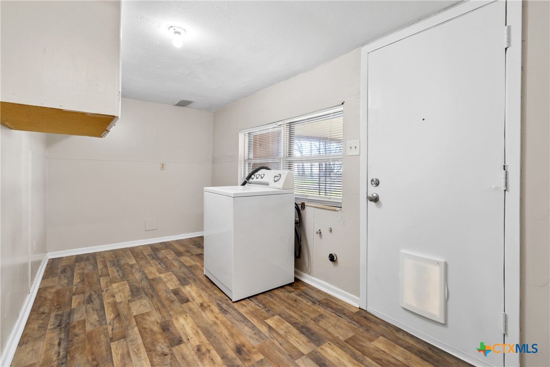 1006 San Antonio Street Property Photo 13